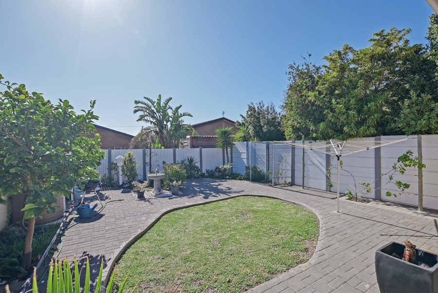 3 Bedroom Property for Sale in Table View Western Cape